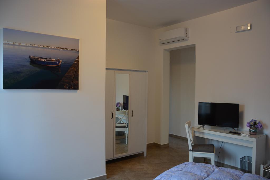 Colori Del Salento Bed and Breakfast Cellino San Marco Eksteriør billede